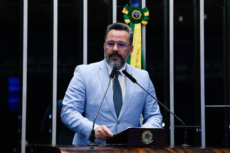 Alan Rick defende obras no Acre e mais médicos no Norte