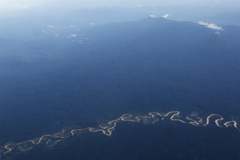 Garimpo amplia conflitos entre povos yanomami