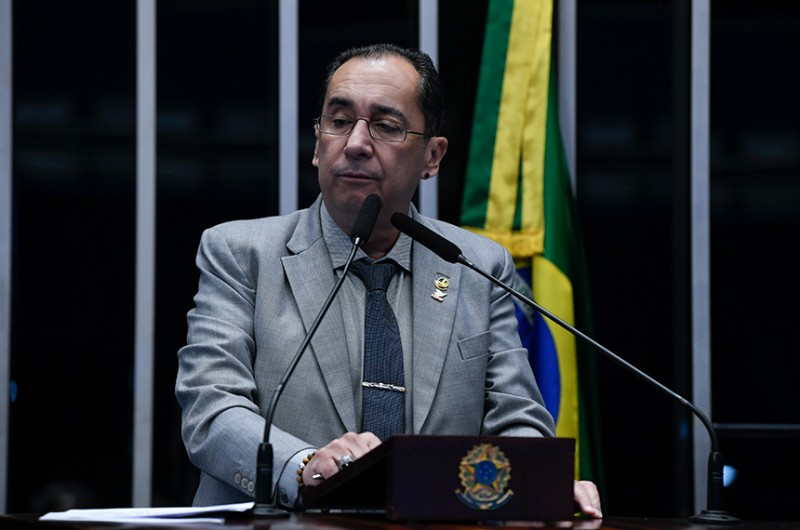 Kajuru cobra pontualidade do governo em seus compromissos públicos