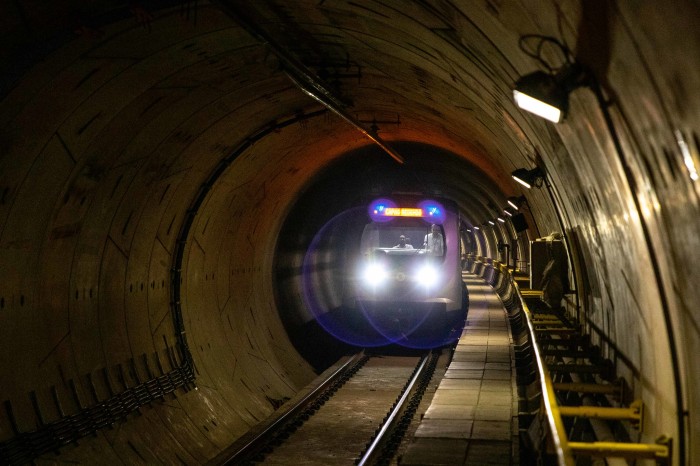 Metrô reabre na tarde desta quinta-feira (23) com plano de contingência