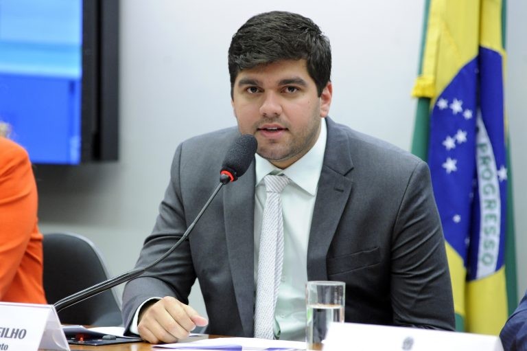 Projeto permite que carteira de técnico em agente comunitário de saúde seja usada como identidade