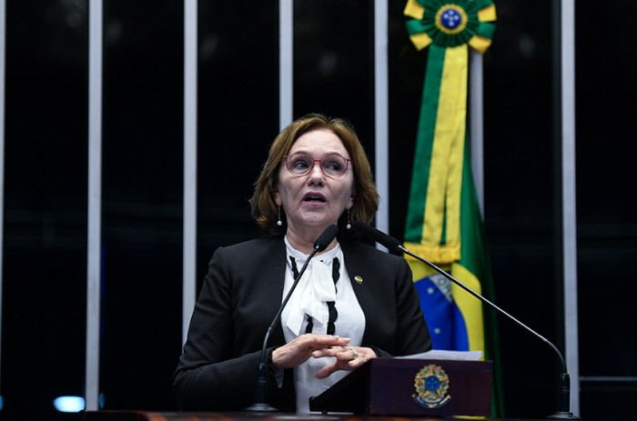 Zenaide defende investimentos públicos e critica taxa de juros