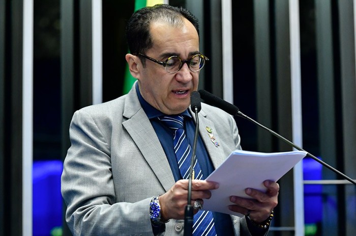 Kajuru alerta legisladores contra a disseminação de fake news