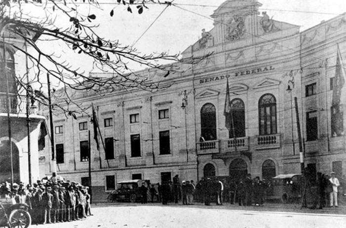 Bicentenário evidencia papel do Senado para a democracia e o avanço do país