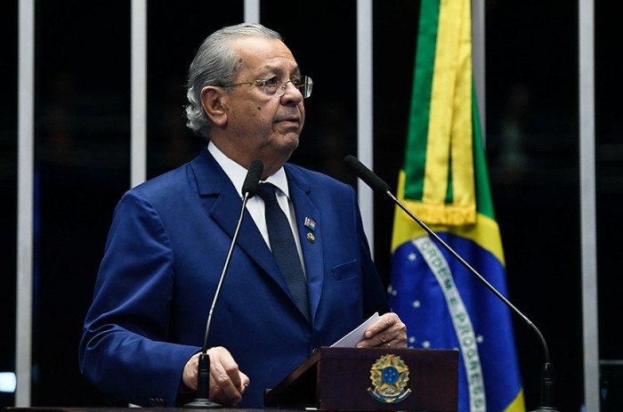 Jayme Campos destaca endividamento do consumidor