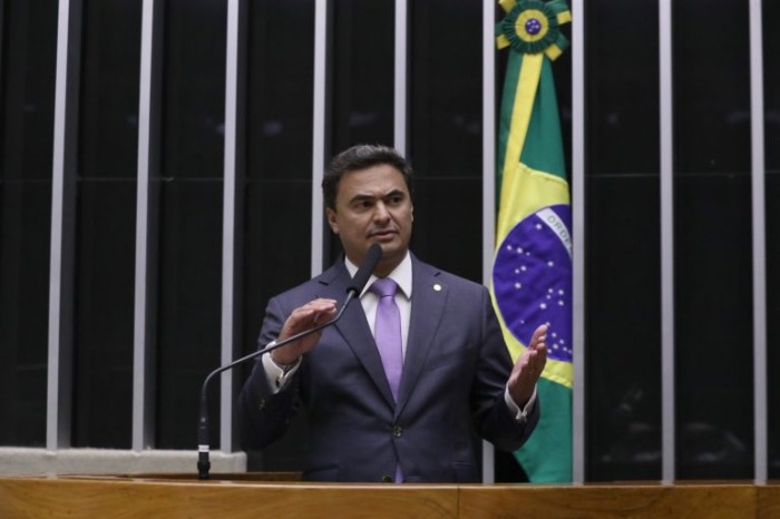 Proposta limita cobrança de juros a 100% do valor do bem ou do serviço