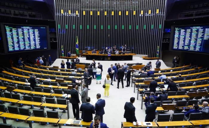 Câmara aprova projeto que atualiza regras sobre pena de perdimento de mercadoria