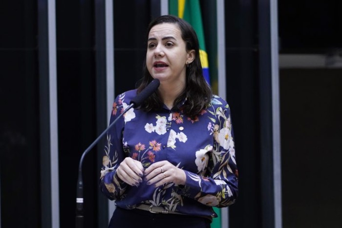 Comissão aprova aprova garantia de formação tecnológica a alunos da rede pública com deficiência