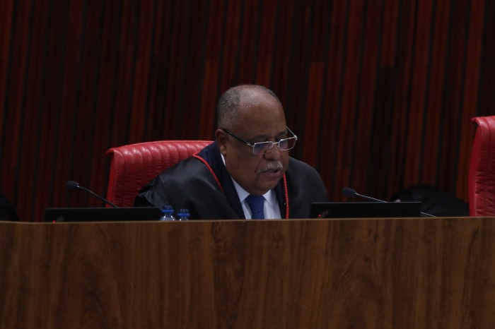 Relator no TSE vota pela inelegibilidade de Bolsonaro