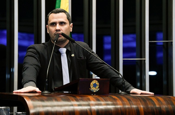 Cleitinho critica declaração do presidente Lula em live de que 