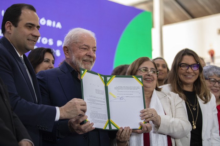 Governo abre canal de denúncia para desigualdade salarial de gênero