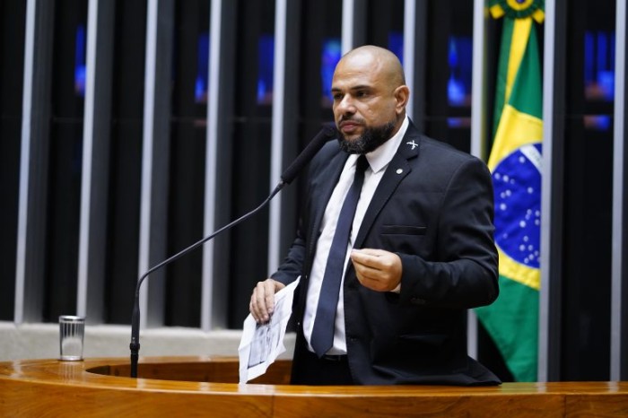 Projeto amplia lista das carreiras da segurança pública que podem receber Bolsa-Formação
