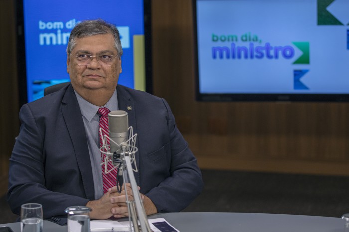 Dino quer dobrar recursos para combate à violência contra a mulher