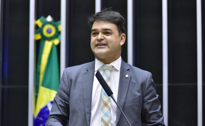 Câmara aprova projeto que torna qualificado o homicídio praticado contra juiz ou promotor de Justiça; acompanhe