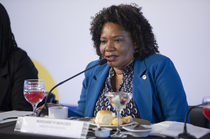 Democratização e descentralização da cultura é tema de debate no ES