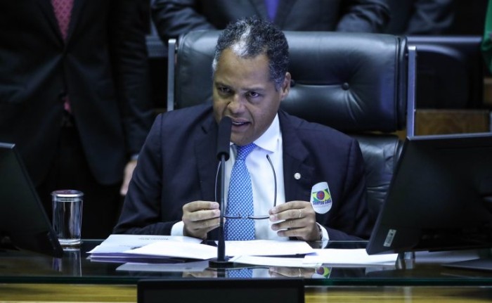 Câmara aprova projeto que exige revisão anual de valores pagos a hospitais conveniados pelo SUS