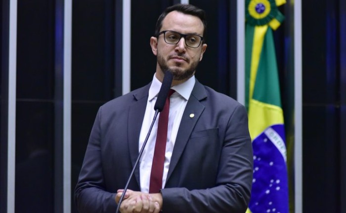 Comissão aprova projeto que garante tarifa social de água para abrigos de proteção animal