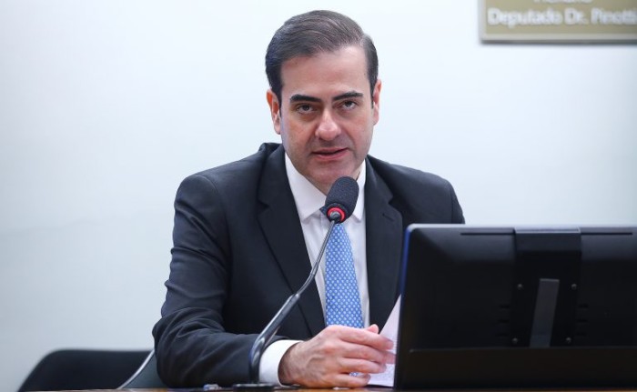 Relator da CPI da Americanas apresenta relatório com sugestões para melhorar governança corporativa