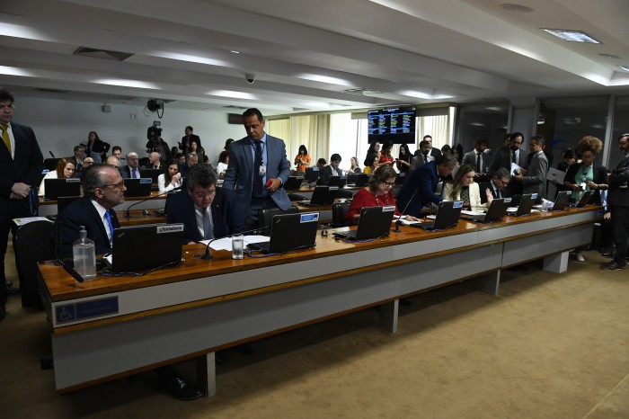 Aprovada na CAE criação do Estatuto da População em Situação de Rua