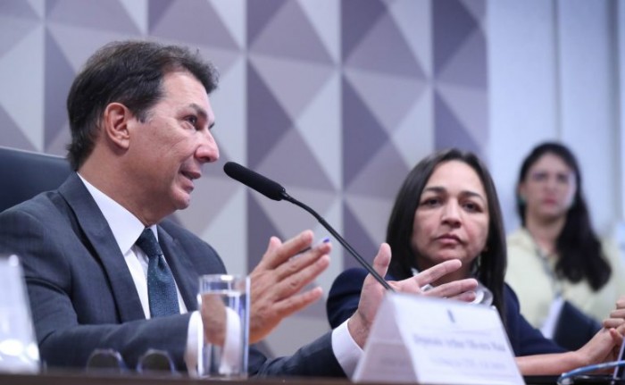 Relatório da CPMI do 8 de Janeiro será lido hoje. Votação deve ocorrer amanhã