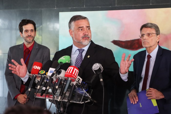 EBC retomará projeto da TV Brasil Internacional em 2024