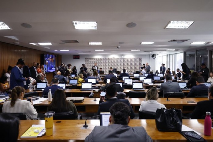 CPMI do 8 de Janeiro aprova relatório que pede o indiciamento de Bolsonaro