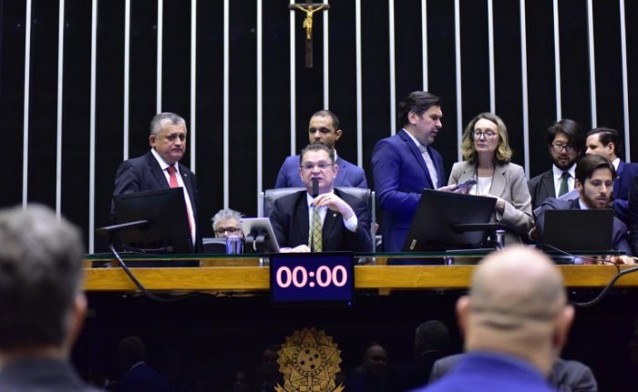 Câmara aprova adesão da Bolívia ao Mercosul; acompanhe