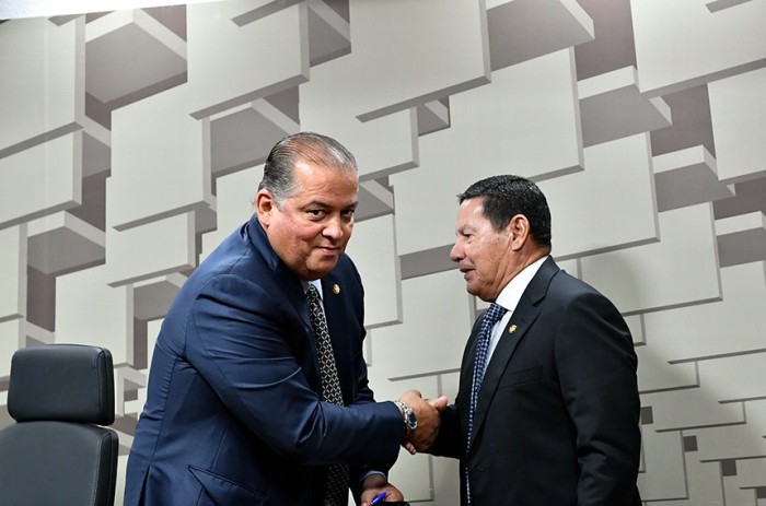 Plenário analisará permissão para rádios serem sociedades unipessoais