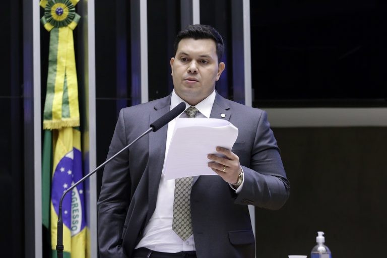 Câmara tem sessão de votações nesta tarde