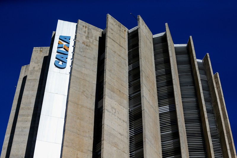 Caixa suspende operações consignadas no Auxílio Brasil