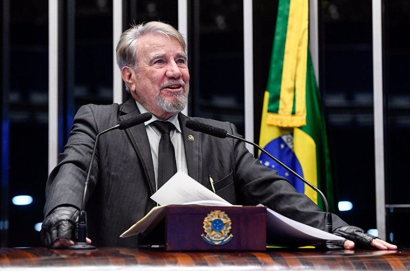 Guaracy quer aumentar pontuação de CNH de motoristas profissionais