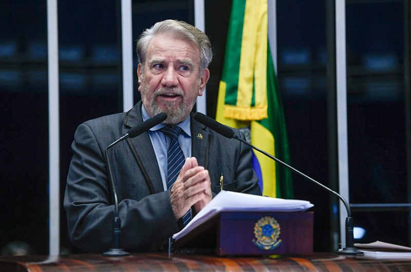 Para Guaracy Silveira, o Senado precisa agir como poder moderador da República