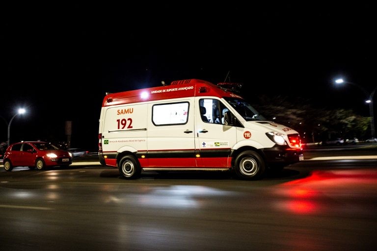 Presidente veta projeto que regulamenta profissão de condutor de ambulância