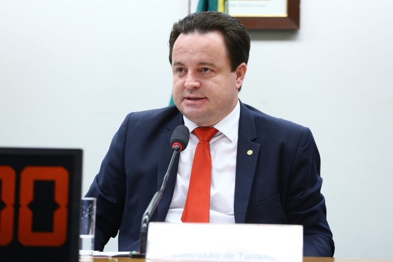 Cancelado debate sobre fiscalização do transporte de passageiros