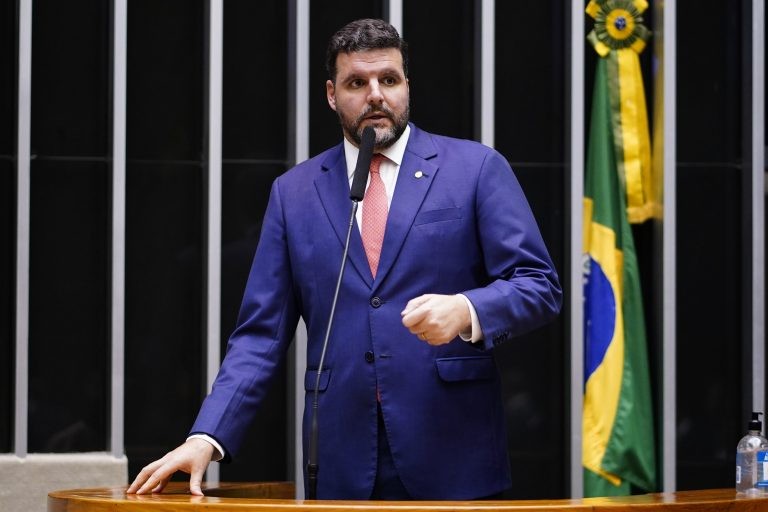 Comissão aprova isenção de Cofins e PIS/Pasep para farelo e óleo de milho