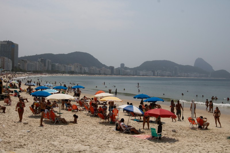 Lojistas do Rio de Janeiro projetam alta de 2,5% nas vendas de verão
